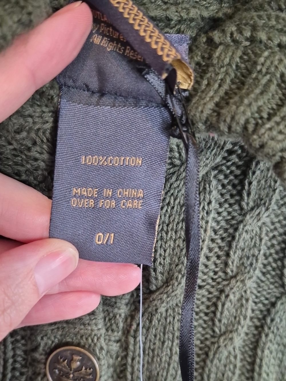 NWT Torrid X Outlander Cable Knit Cape/Poncho Size 0/1 - Picture 7 of 9